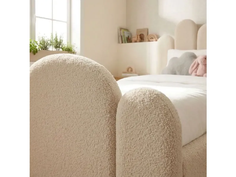 Letto Boucle' designe di Collezione esclusiva scontato del 48%