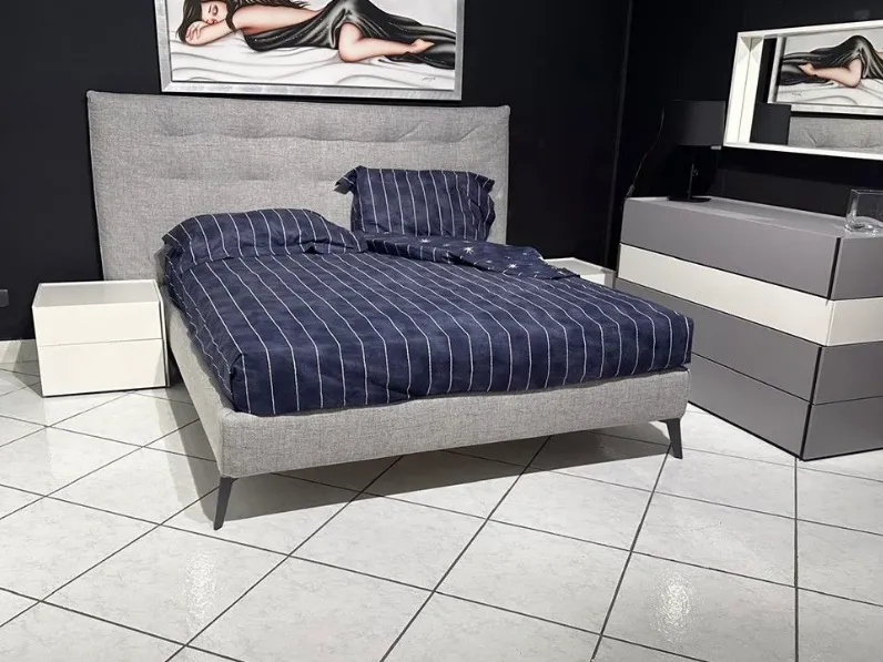 Letto imbottito modello Tuftè di La casa moderna scontato 66%