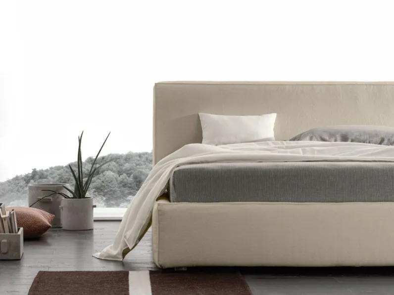 Letto imbottito modello Vega duo slim di V&nice scontato 32%