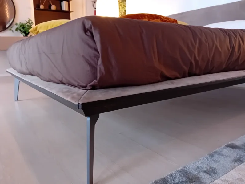 Approfitta dello sconto 30% sul letto Xilo testata imbottita di Alf da fre
