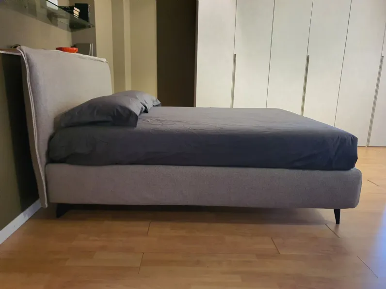 Sconto del 36% su Letto Moody Noctis. Acquista ora!