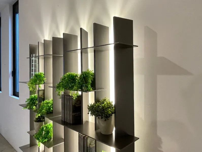Libreria Cclight stile design di Flou in offerta