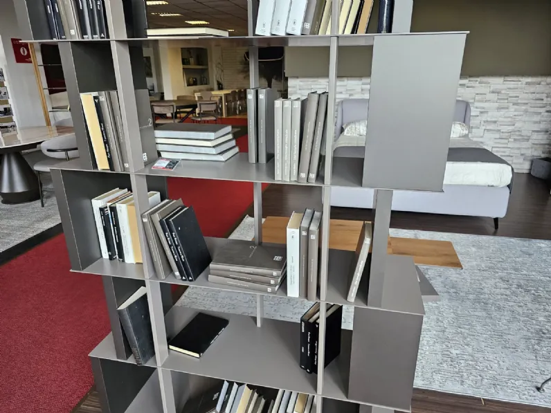 Libreria Manga  stile moderno di Ozzio scontata del 30%