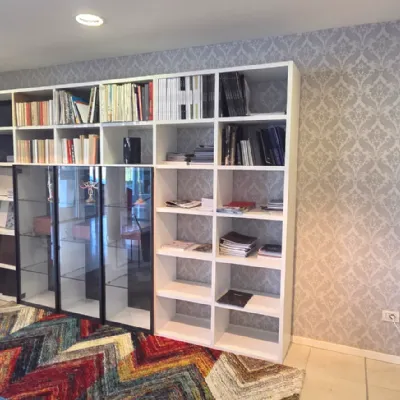 Libreria Tomasella in laccato opaco a prezzo scontato: scopri Libreria con vetrine e illuminazione led