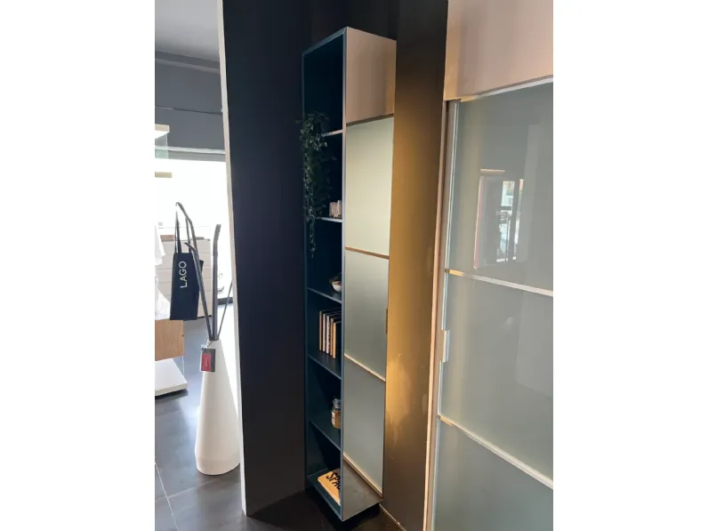 Libreria Lago in vetro scontata -45%: scopri Twist bookshelf