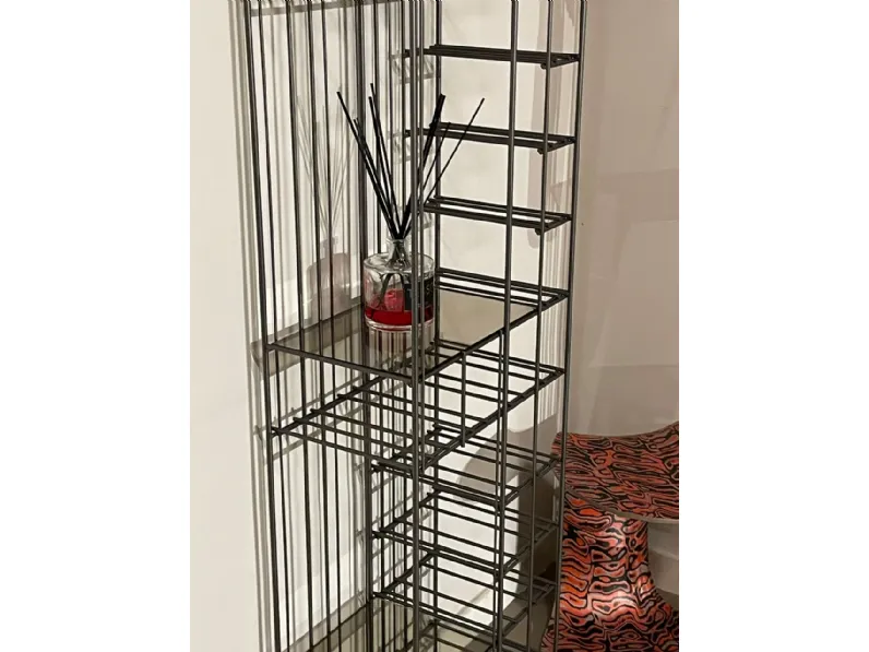 Libreria Metrica wine c stile moderna di Mogg in Offerta Outlet