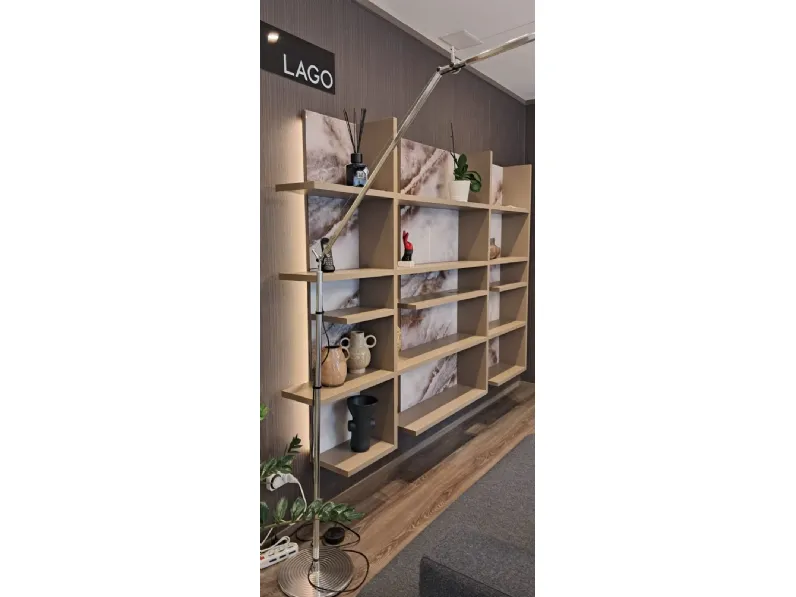 Libreria Pentagram stile design di Lago scontata del 40%