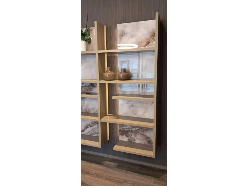 Libreria Pentagram stile design di Lago scontata del 40%