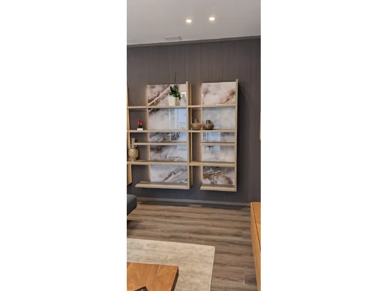 Libreria Pentagram stile design di Lago scontata del 40%