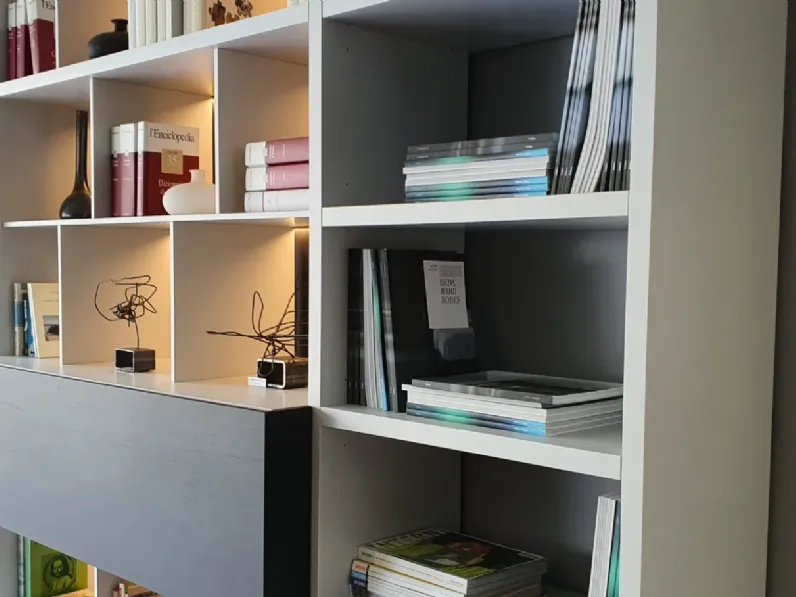 Libreria Poliform in laccato opaco a prezzo scontato: scopri Wall system