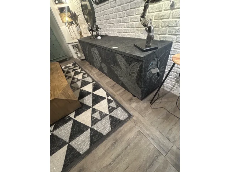 Madia Credenza con decorazione bassorilievo  in stile design di Dialma brown in Offerta Outlet