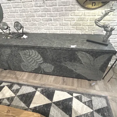 Madia Credenza con decorazione bassorilievo  in stile design di Dialma brown in Offerta Outlet