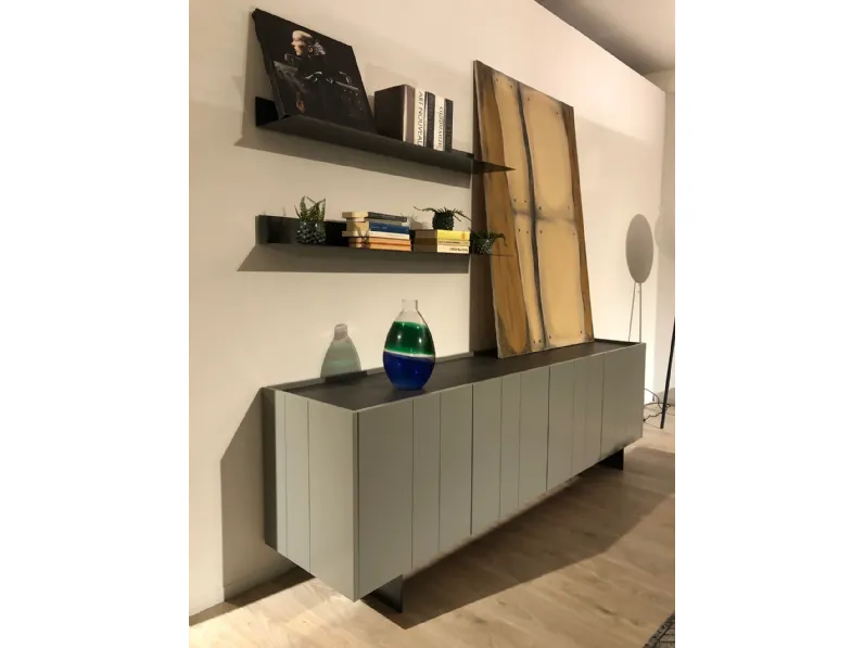 Madia Stripe di Novamobili in stile design scontata -50%