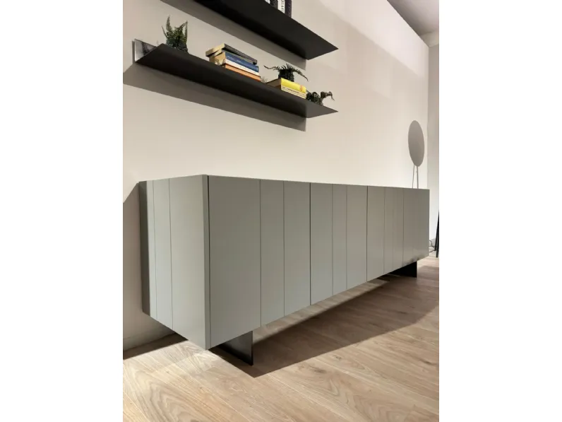 Madia Stripe di Novamobili in stile design scontata -50%