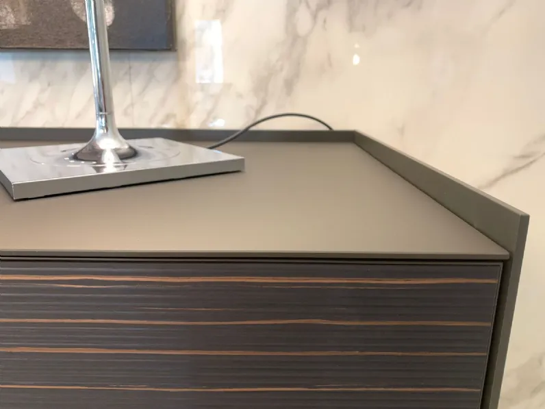Madia di Rimadesio in laccato opaco Self bold a prezzo riservato 