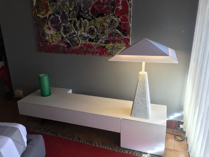 Madia modello Formosa distesa di Minotti italia a PREZZI OUTLET