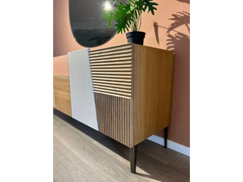 Madia in stile design Zero.16 di Devina nais scontata 