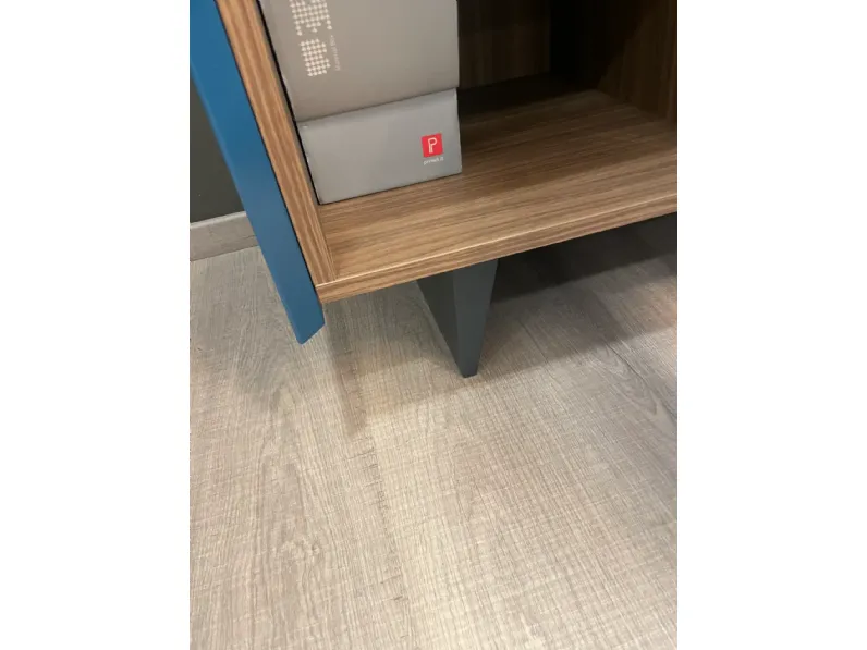 Madia in stile moderno Zero di Devina nais in Offerta Outlet 