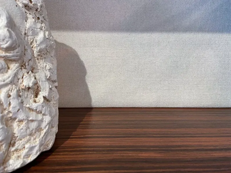 Madia di B&b italia in legno Flat a prezzo Outlet