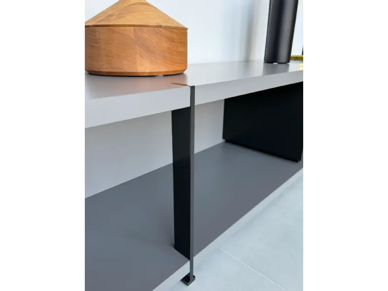 Madia di Poliform in laccato opaco Madia bristol a prezzo Outlet