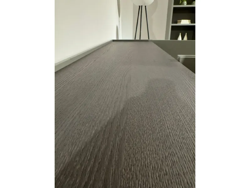Madia Stripe in stile design di Novamobili in Offerta Outlet