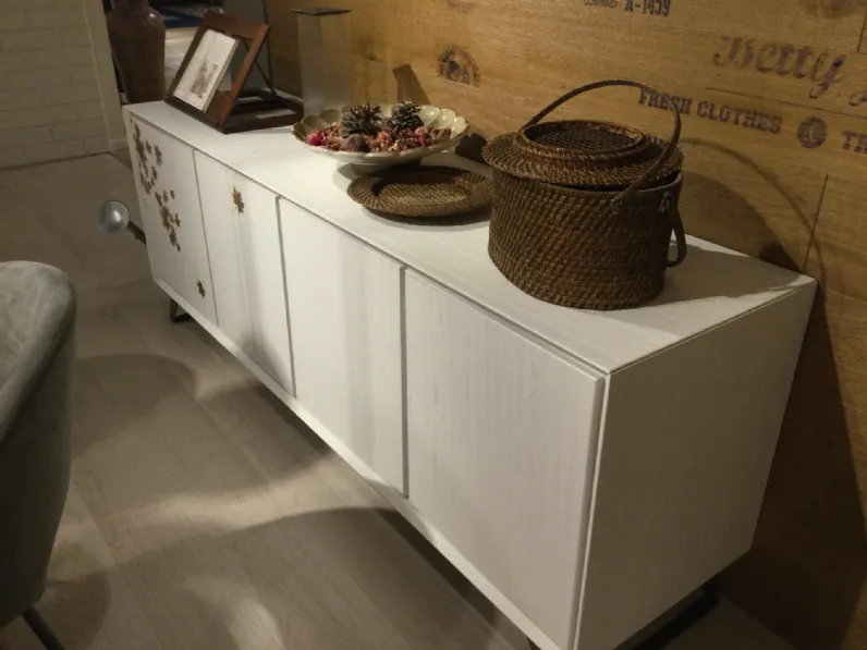 Madia di Alta corte in legno Nook in Offerta Outlet