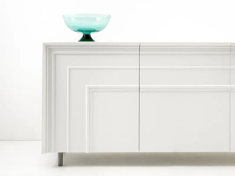 Madia in stile design Gessolina con piedini di Minotti italia in Offerta Outlet 