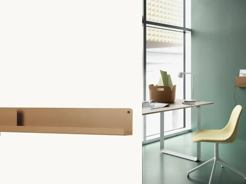 Mensola modello Folded shelves by muuto di Collezione esclusiva in Offerta Outlet