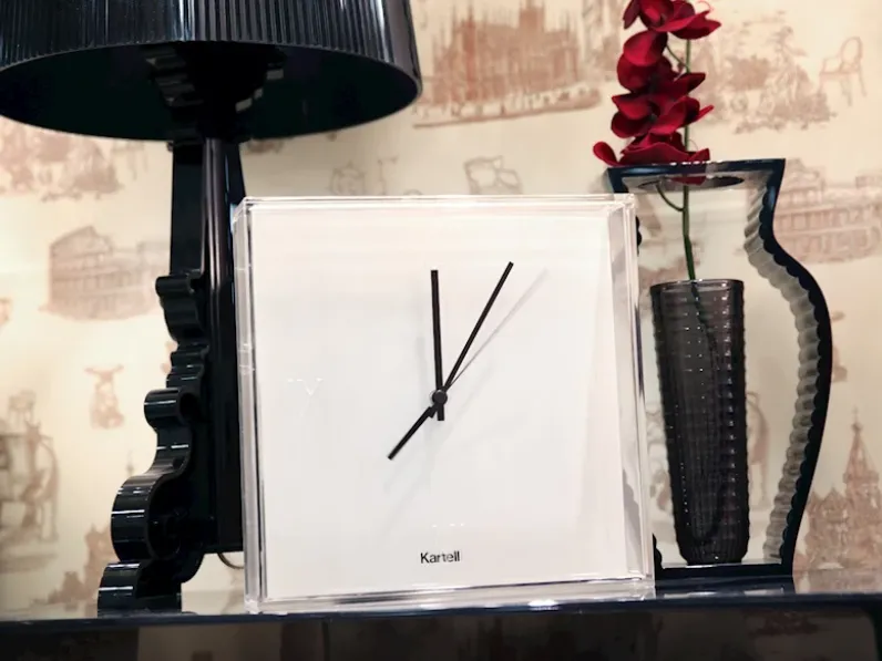 Oggettistica in stile design Kartell con forte sconto