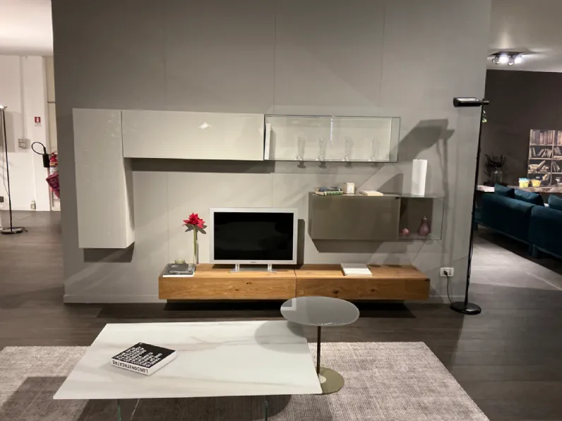 Parete attrezzata 36e8 Lago in stile design a prezzo scontato