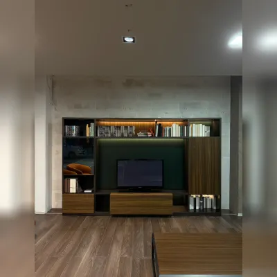 Parete attrezzata 505 up system Molteni & c in stile moderna a prezzo ribassato