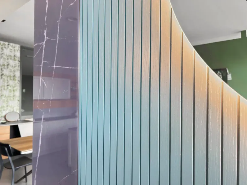 Parete attrezzata Entrata blu con specchio di Mobilgam scontata del 35%