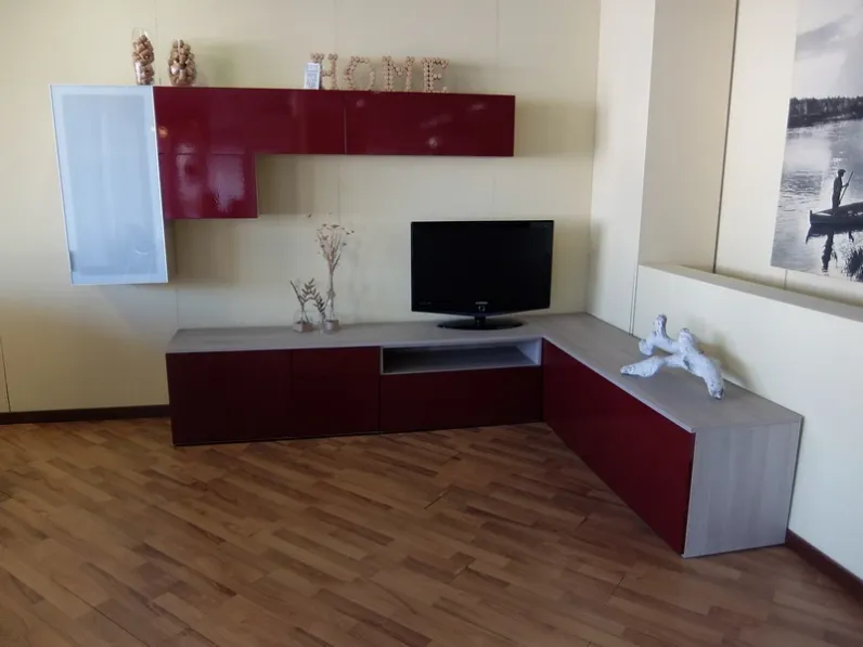 Parete attrezzata One Siloma in stile moderna a prezzo ribassato