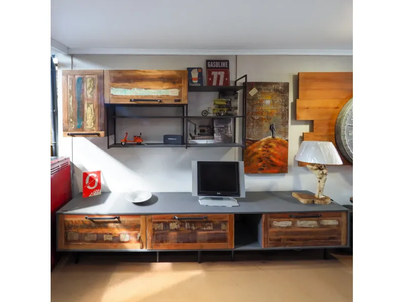 Parete attrezzata Parete soggiorno industrial e legno di Nuovi mondi collection in OFFERTA OUTLET