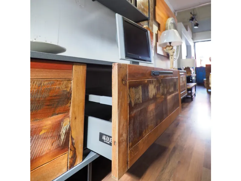 Parete attrezzata Parete soggiorno industrial e legno di Nuovi mondi collection in OFFERTA OUTLET