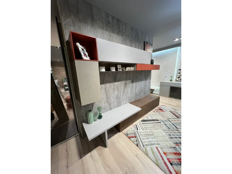 Parete attrezzata Kosmos di Moretti compact giorno notte in OFFERTA OUTLET