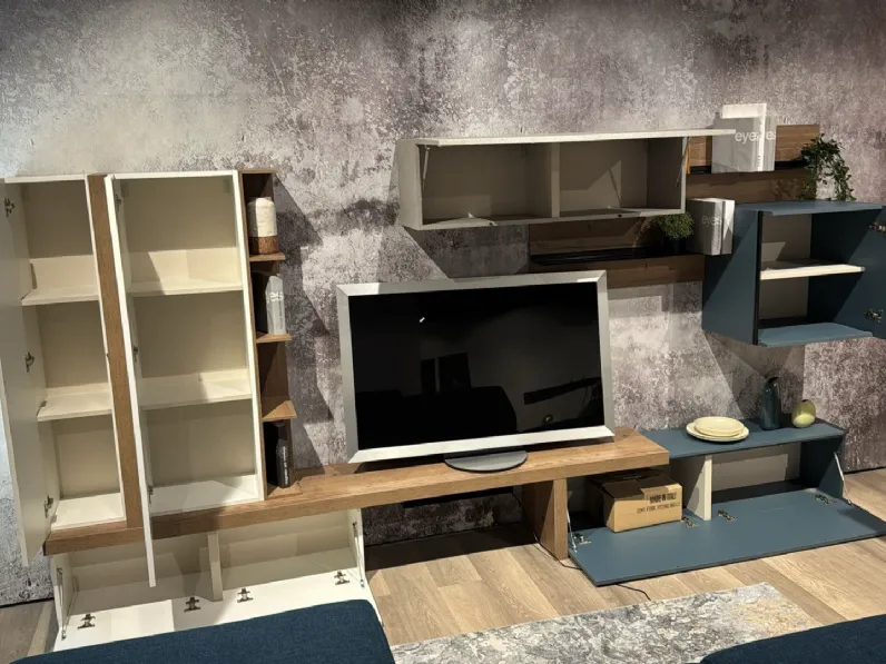 Parete attrezzata Mito di La casa moderna in OFFERTA OUTLET