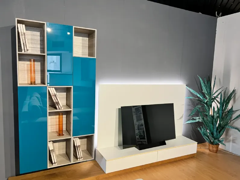 Parete attrezzata Mood di Scavolini scontata del 70%