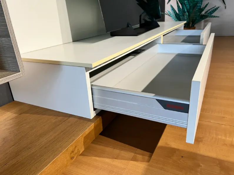 Parete attrezzata Mood di Scavolini scontata del 70%