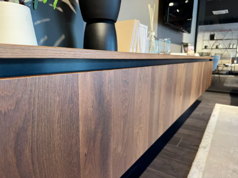 Parete attrezzata Parete oltre  Lube cucine in stile design a prezzo scontato