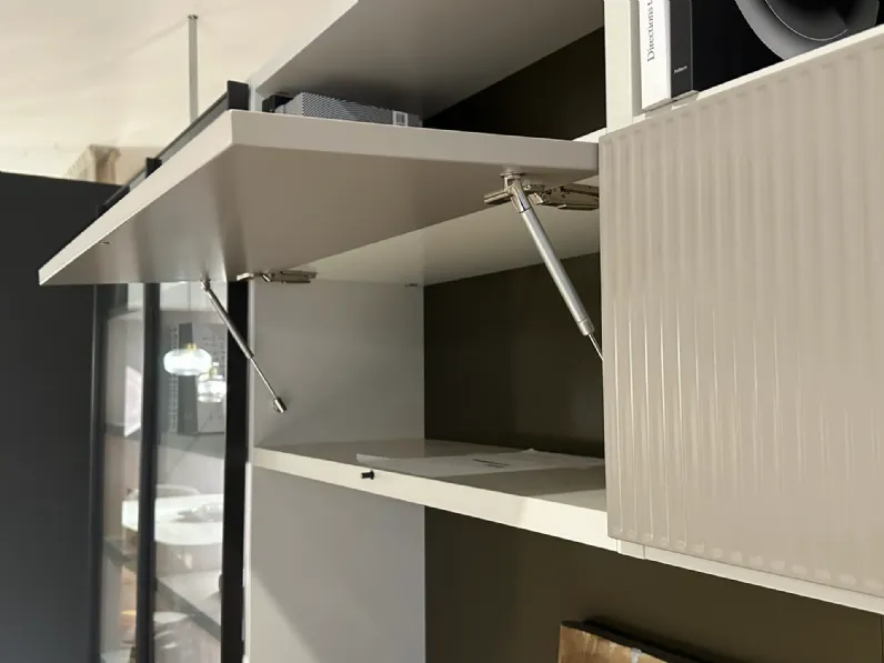 Parete attrezzata Parete tv componibile  di Novamobili in OFFERTA OUTLET