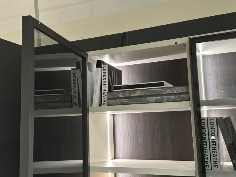 Parete attrezzata Parete tv componibile  di Novamobili in OFFERTA OUTLET