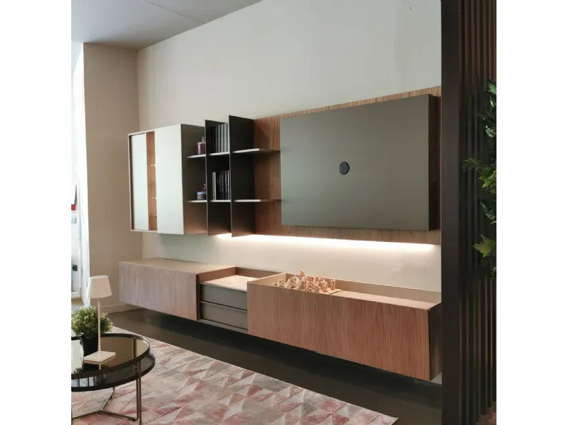 Parete attrezzata Skyline 3.0 di Astor mobili scontata del 35%