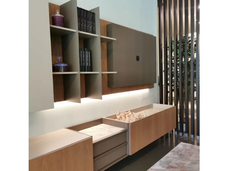 Parete attrezzata Skyline 3.0 di Astor mobili scontata del 35%