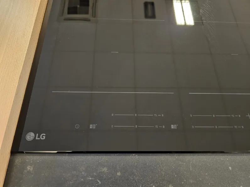 Innovativo piano cottura Ci7z2437ba  di Lg in offerta
