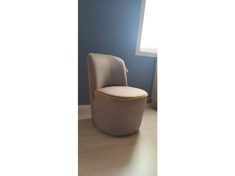Poltrona Meggy Le comfort in Tessuto SCONTATA