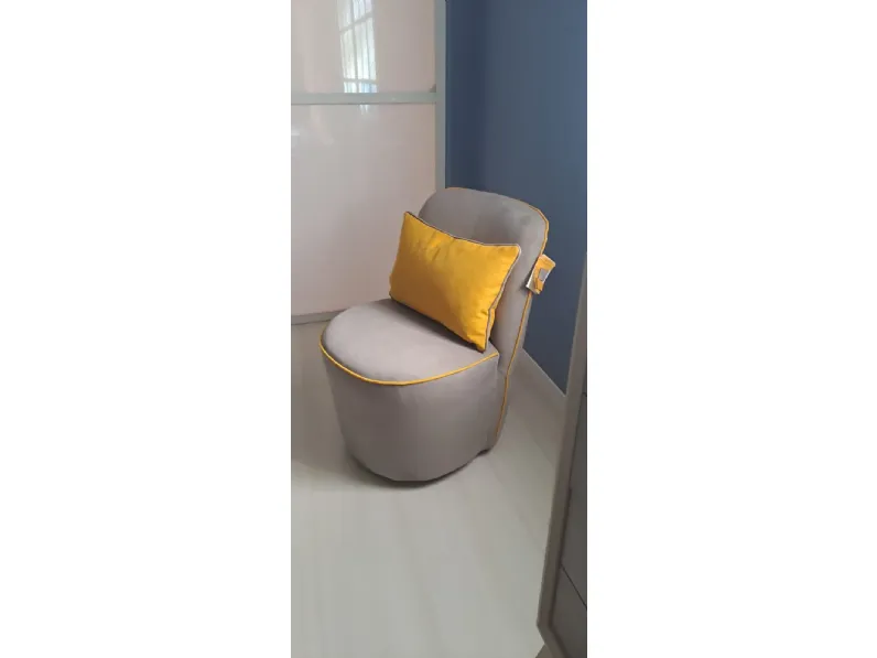 Poltrona Meggy Le comfort in Tessuto SCONTATA