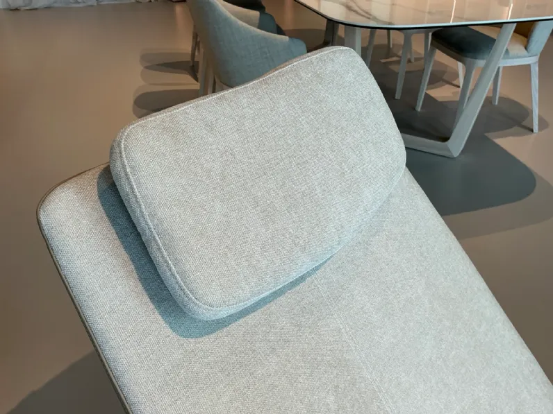 Poltrona Alpilles con movimento relax a marchio Bonaldo con uno sconto esclusivo