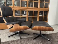 Poltrona con poggiapiedi Lounge chair & ottoman   a prezzo scontato 