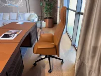 Poltrona con poggiatesta Downtown president Poltrona frau in Offerta Outlet 